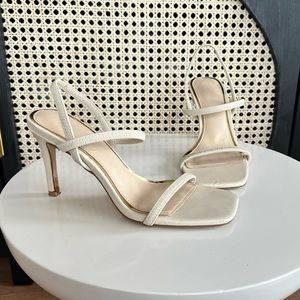 Square toe slip on sling back heel 5.5